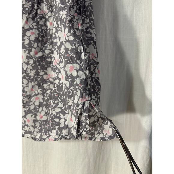 Uniqlo Womens Floral Short Sleeve Cotton Top Gray White Smocked Neck Small - Picture 3 of 6